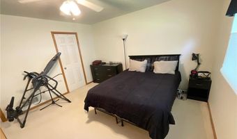 1700 Carriage Homes Dr SW B, Austin, MN 55912