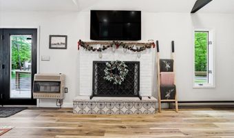 74 Byron Ln, Albrightsville, PA 18210