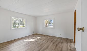 1523 SE Bronzewood Ave, Bend, OR 97702