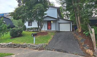 1108 ROCKINGHAM St, Arlington, VA 22205