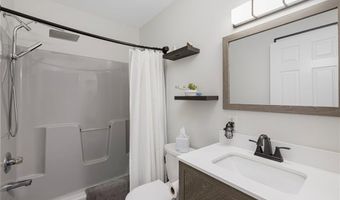 121 Spofford Ave, Warwick, RI 02888