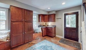 45 Wilding Chase, Chagrin Falls, OH 44022