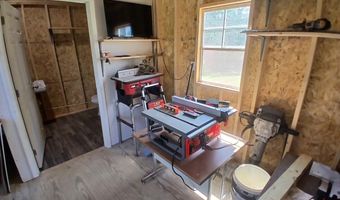 14 Manor Dr, Beattyville, KY 41311