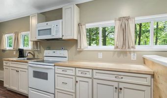 151 E TRAILS Rd, Airville, PA 17302