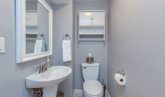 17 Keneson St, Billerica, MA 01821