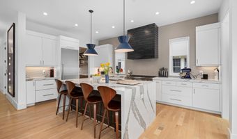 5624 SHERIER Pl NW, Washington, DC 20016