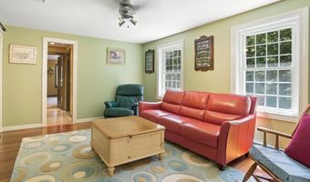 37 Magazine St, Bedford, NH 03110
