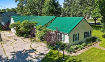 1320 STATE St, Algoma, WI 54201