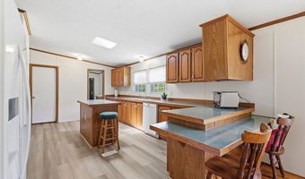 10400 Ruth Vinson Rd, Autryville, NC 28318