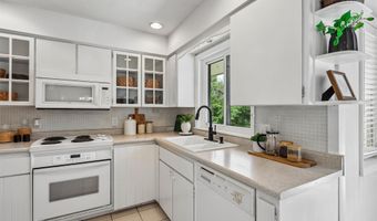 1405 Nile Kinnick Dr S, Adel, IA 50003