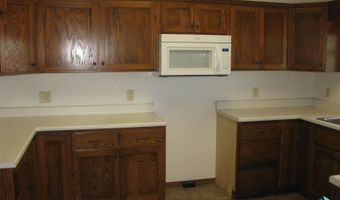 525 Valley View Ave, Baltic, SD 57003