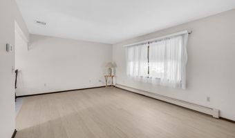 212 Cypress Dr, Bayville, NJ 08721