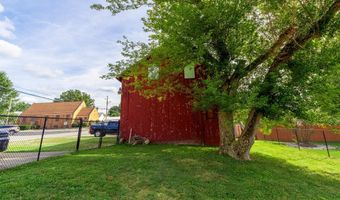 29 Sandusky St, Fredericktown, OH 43019