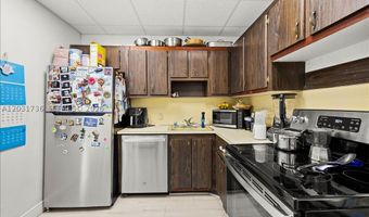 3101 N Country Club Dr 209, Aventura, FL 33180