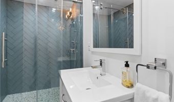 123 Ocean Blvd, Atlantic Highlands, NJ 07716