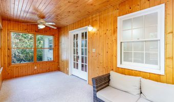3425 Woodland St, Ames, IA 50014