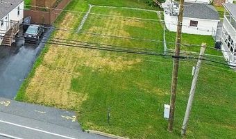 44 Poland Rd, Auburn, ME 04210