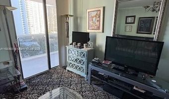 20505 E Country Club Dr 1036, Aventura, FL 33180