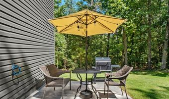 43 Saint Austell Dr, Bella Vista, AR 72714