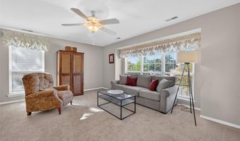 1315 Holgate Dr B, Ballwin, MO 63021