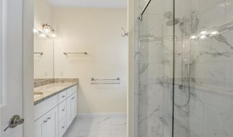 221 Wickford Ct 221, North Kingstown, RI 02852