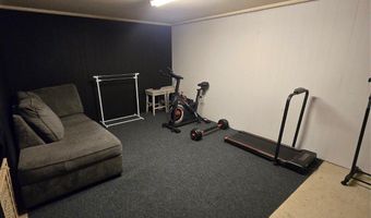 2920 E 36th St, Des Moines, IA 50317