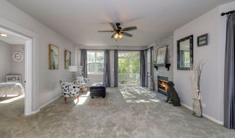 3009 Talaga Dr, Algonquin, IL 60102