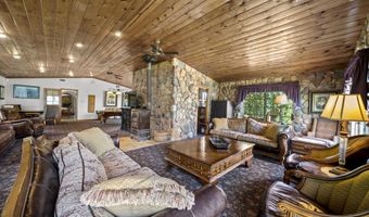 17832 Windsor Ln, Anderson, CA 96007