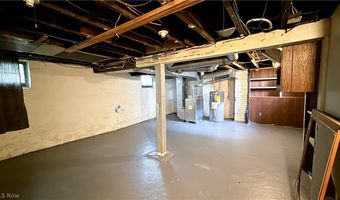 987 Boone St, Akron, OH 44306