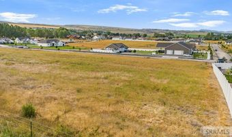 5561 Malheur River St, Ammon, ID 83406