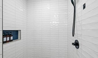 9817 FERNWOOD Rd, Bethesda, MD 20817