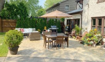 165 Lamarck Dr, Amherst, NY 14226