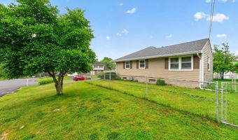 4 Marietta Dr, Albany, NY 12205