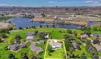 319 Clear Lake Ln, Buhl, ID 83316
