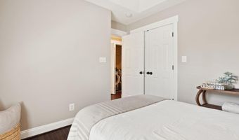 2503 TAYLOR Ave, Alexandria, VA 22302