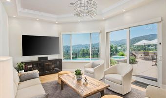 17068 Countess Pl, Encino, CA 91436
