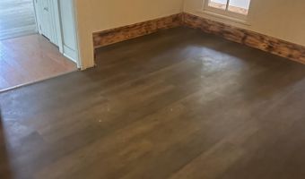 6 Henry St, Amsterdam, NY 12010