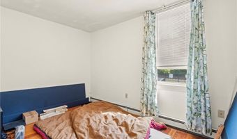 136 Duke St, East Greenwich, RI 02818