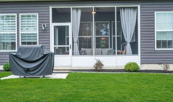 3 Raccoon Ln, Barnegat, NJ 08005
