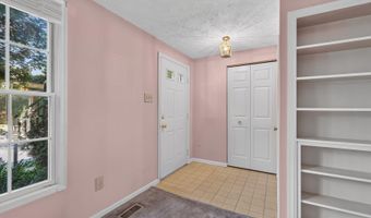 6109 GARDENIA Ct, Alexandria, VA 22310