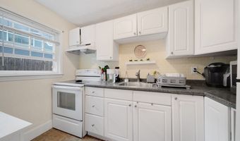 924 Massachusetts Ave 1, Arlington, MA 02476