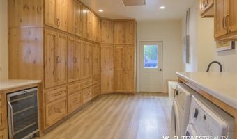 2513 Newton Ave, Cody, WY 82414