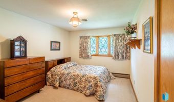 511 N Cherry Ave, Bridgewater, SD 57319