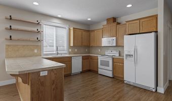 705 NW 25TH Ave, Battle Ground, WA 98604