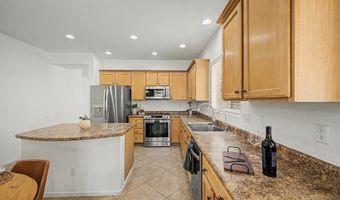 896 E LA COSTA Pl, Chandler, AZ 85249