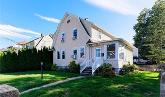 97 Williams Ave, East Providence, RI 02914
