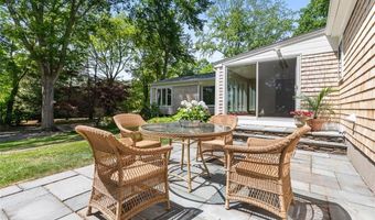 19 Preston Dr, Barrington, RI 02806