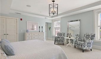 423 Hope St D, Bristol, RI 02809