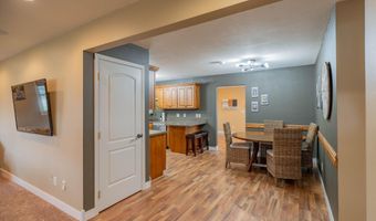 1907 Prospect Ave, Aberdeen, SD 57401