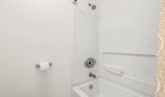 1504 Red Leaf Ln, Columbus, OH 43223